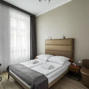 G12 , Kraków Polska