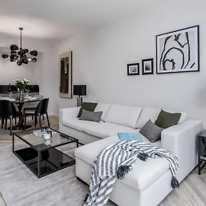 Apartment Deo Plaza - W Sercu Gdanska By Rent Like, Danzig